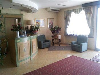 דוליאני Hotel Villa Santa Teresa מראה חיצוני תמונה